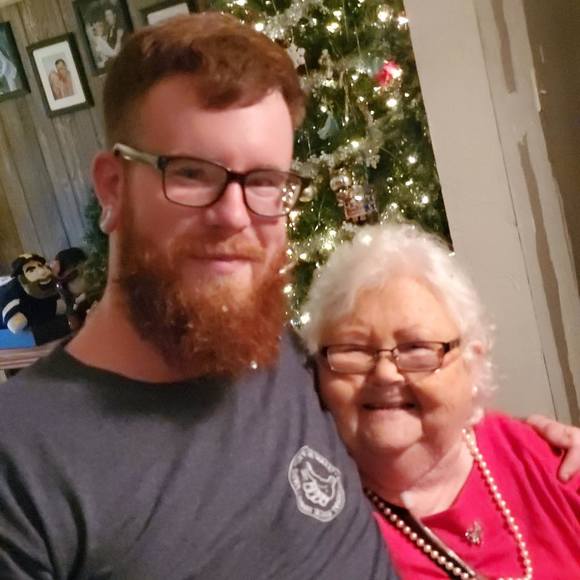 Profile Picture of Joey Leppert (@joeyleppert) on Poshmark