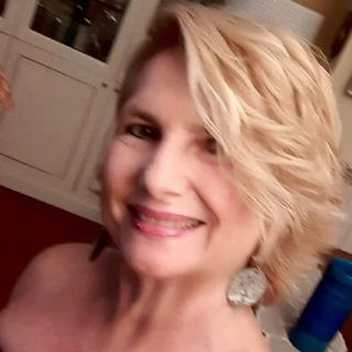 Profile Picture of lisa grieco (@grieco1962) on Instagram