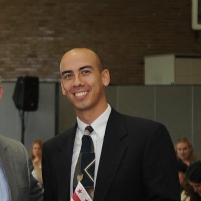 Profile Picture of Geoff Spencer (@pandawrangler1) on Twitter