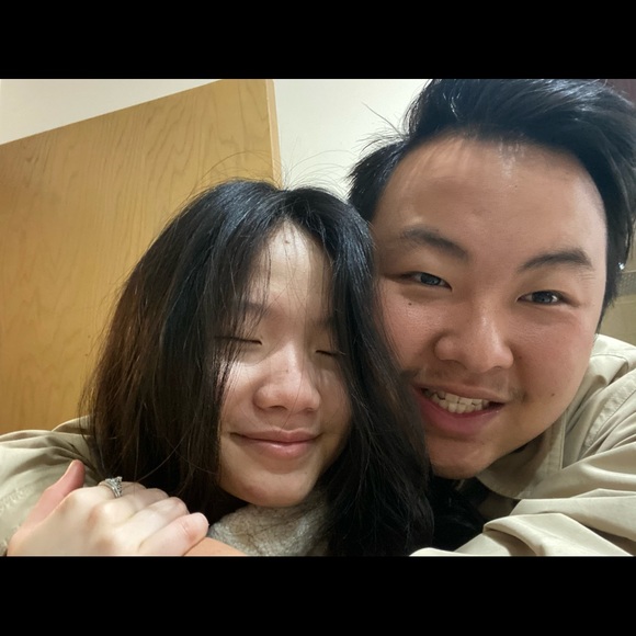 Profile Picture of Matthew Vang (@vangmatthew1) on Poshmark