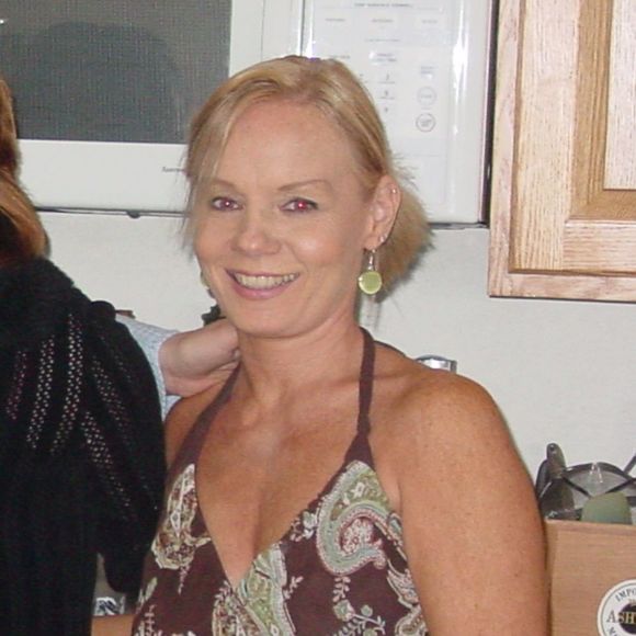 Anne Koslik - Poshmark Profile Picture of Anne Koslik (@annekoslik) on Poshmark