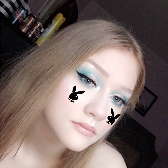 Profile Picture of Lauren Buckley (@laurenbuckley20) on Poshmark