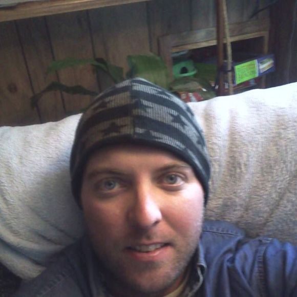 Profile Picture of Adam Woody (@adam_woody) on Poshmark