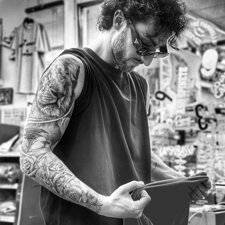 Profile Picture of   QUESTO VIDEO È... POESIA!... (@roquee_7) on Tiktok