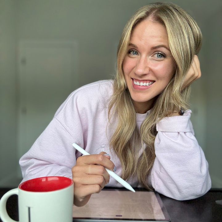 Profile Picture of Ms Arnott (@leahslessons) on Tiktok