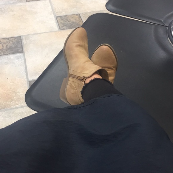 Profile Picture of Micah Kennealy (@mkennealy) on Poshmark