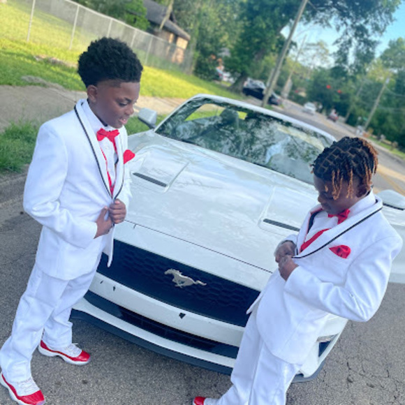 Profile Picture of Jayden Jerger (@jaydenjerger00) on Poshmark