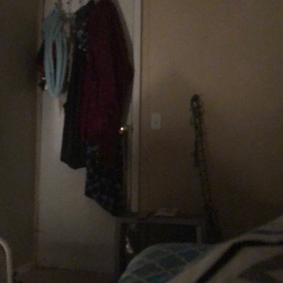 Profile Picture of Rey Alvarez (@reyakvarez18) on Poshmark