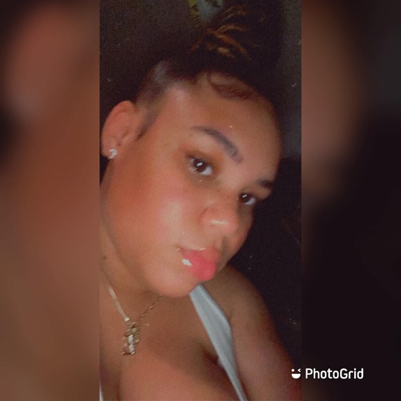 Profile Picture of Erica Biddle (@ericabiddle) on Poshmark