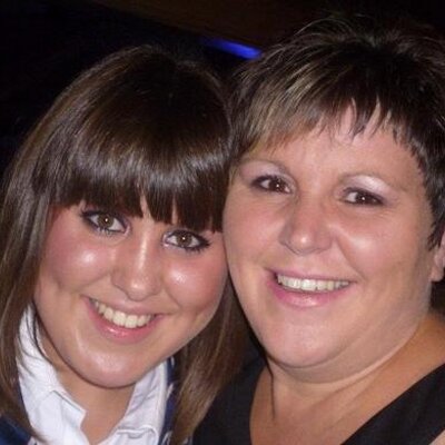 Profile Picture of Debbie Wade (@debbiewade18) on Twitter