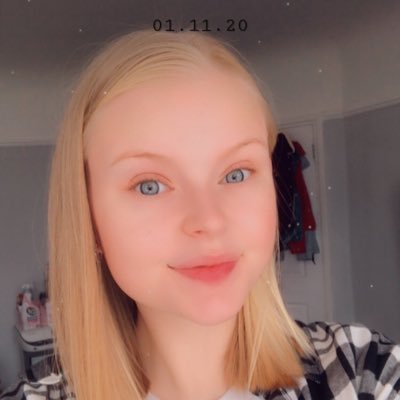 Profile Picture of Olivia Barrett (@olivia_penny) on Twitter