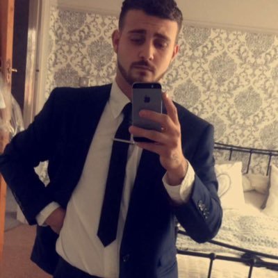 Profile Picture of Charles Goode (@Char_gear118) on Twitter