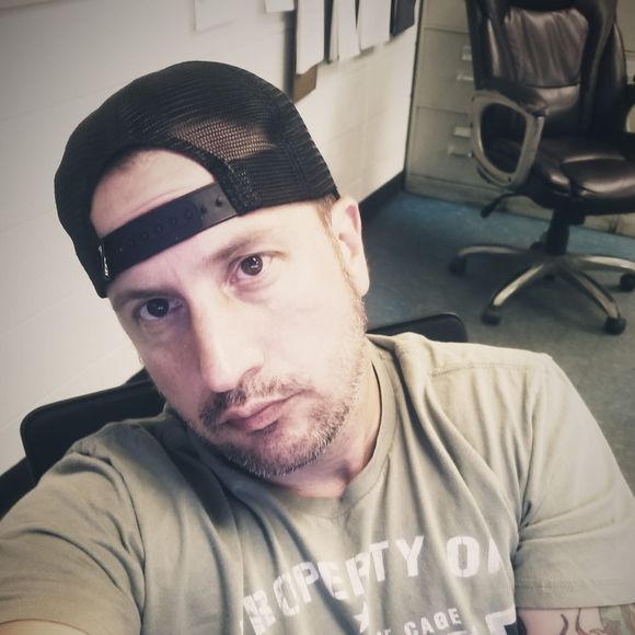 Profile Picture of Klod Klodnicki (@jasonklod) on Poshmark