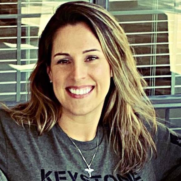 Profile Picture of Stacie Niles (@stacieniles) on Poshmark