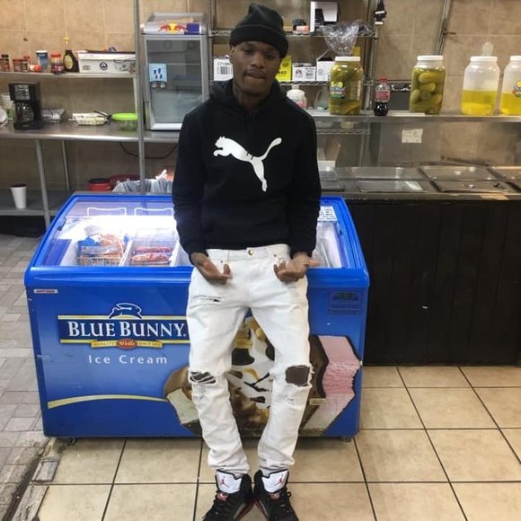 Profile Picture of Glogang Lildee (@gloganglildee) on Poshmark