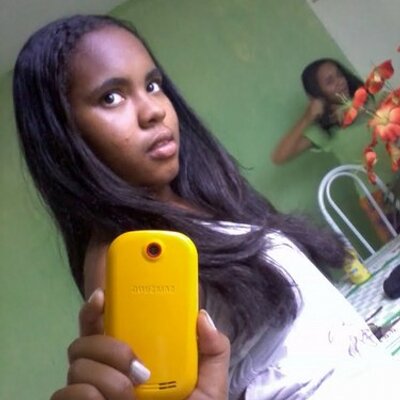 Profile Picture of Amanda Albuquerque (@amandacarlinha) on Twitter