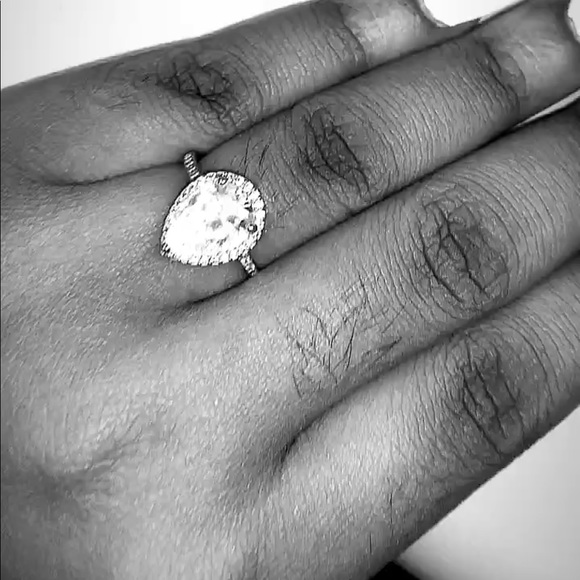 Jamilla Greene - Poshmark Profile Picture of Jamilla Greene (@jamillagreene) on Poshmark