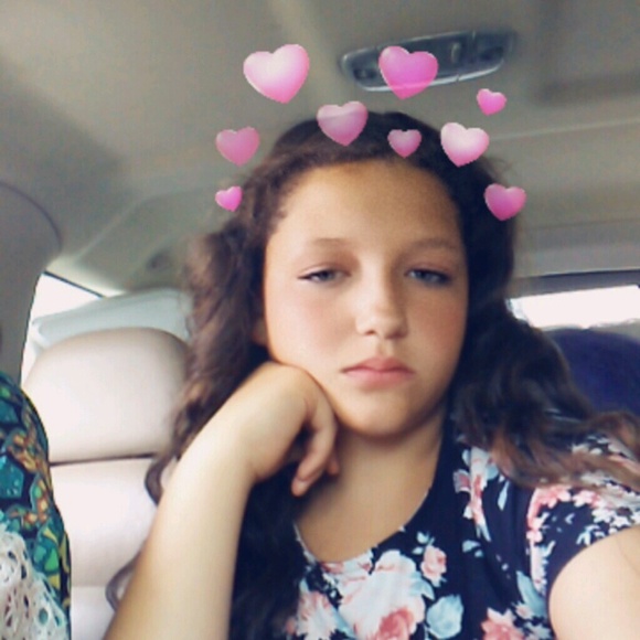 Profile Picture of Miranda Samples (@mirandasamples) on Poshmark