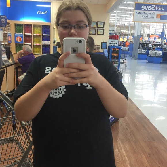 Profile Picture of Katy Tavenner (@bruh_itz_katy) on Poshmark