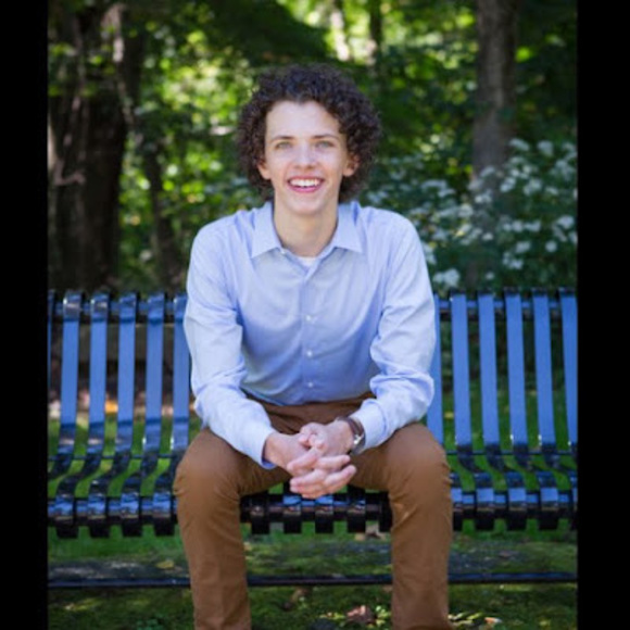 Profile Picture of Garrett Makosky (@garrettmusic03) on Poshmark