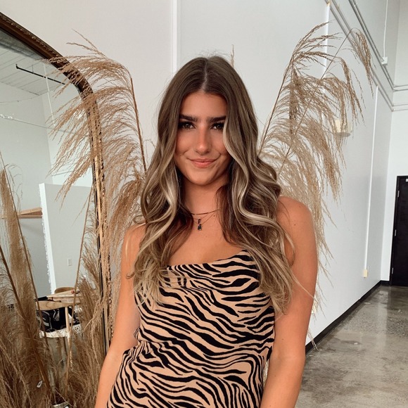 Profile Picture of Juliana Ross (@julianaross123) on Poshmark