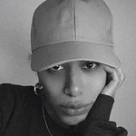 Profile Picture of Julia Gonçalves (@juliagonçalves) on Flickr