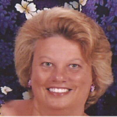 Profile Picture of Ellen (@TutuCone) on Twitter