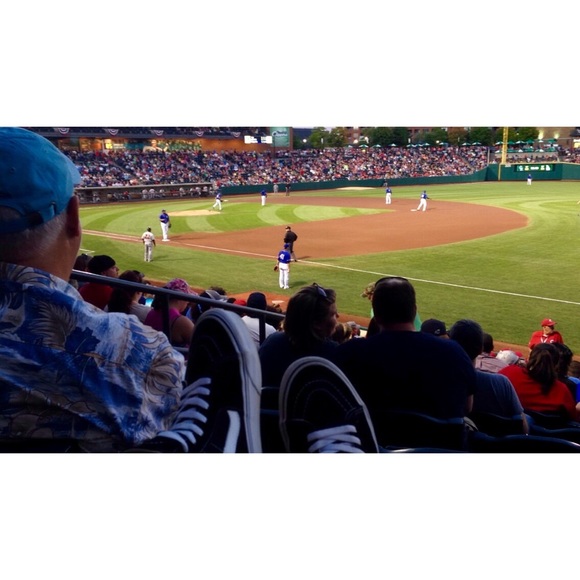 Profile Picture of Kailee Hasten (@kaka4321) on Poshmark