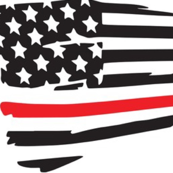 Profile Picture of Stephanie Craig (@scraig0512) on Poshmark