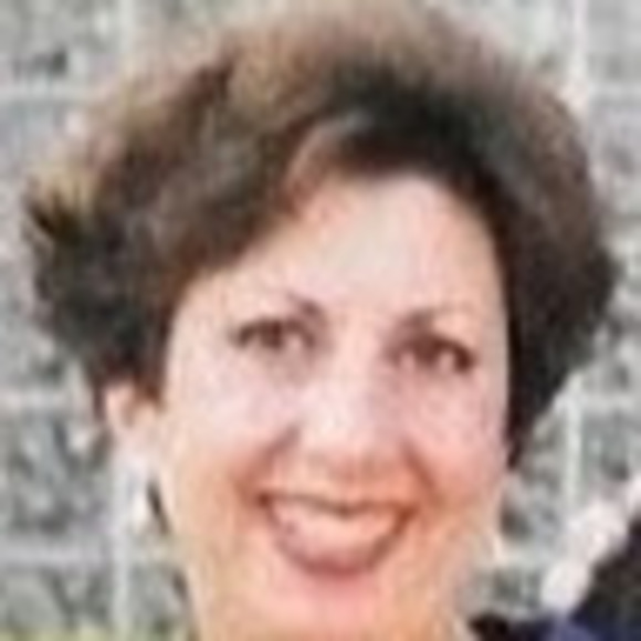 Profile Picture of Maryanne Napoli (@mnapoli111) on Poshmark