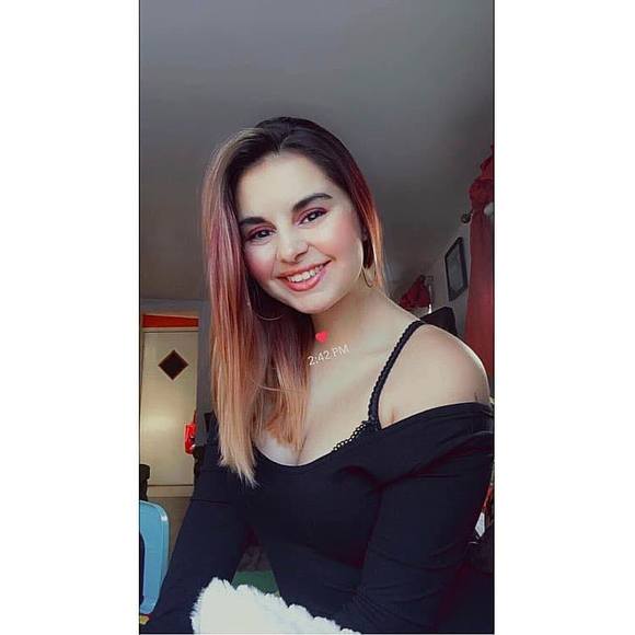 Profile Picture of Alena Mekish (@alenam_10) on Poshmark