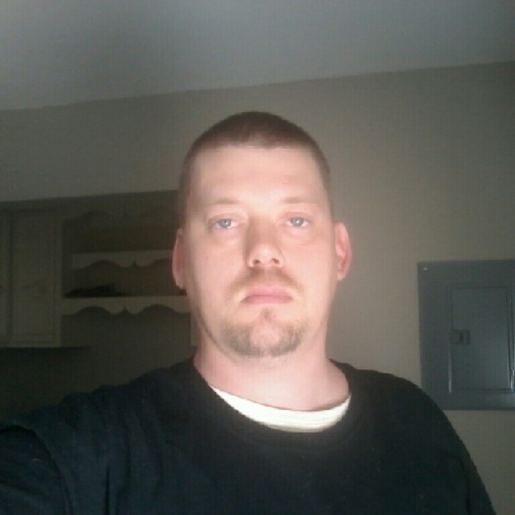 Profile Picture of Kenneth Willoughby (@kenny1980) on Poshmark