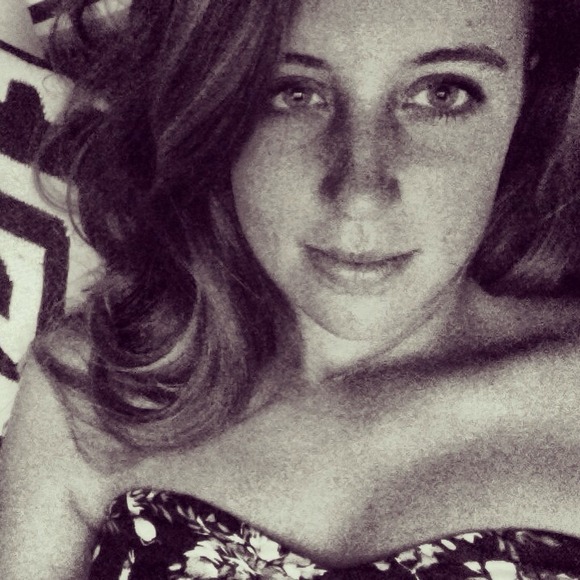 Profile Picture of Lauren Vuocolo (@lvuocolo) on Poshmark