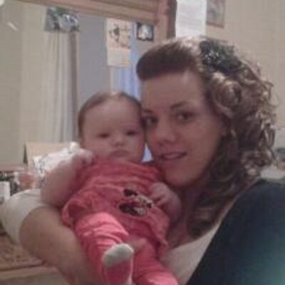 Profile Picture of Vicky (@VictoriaVernon) on Twitter