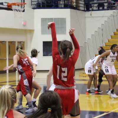 Profile Picture of Hanna Oliver (@HannaLulu30) on Twitter