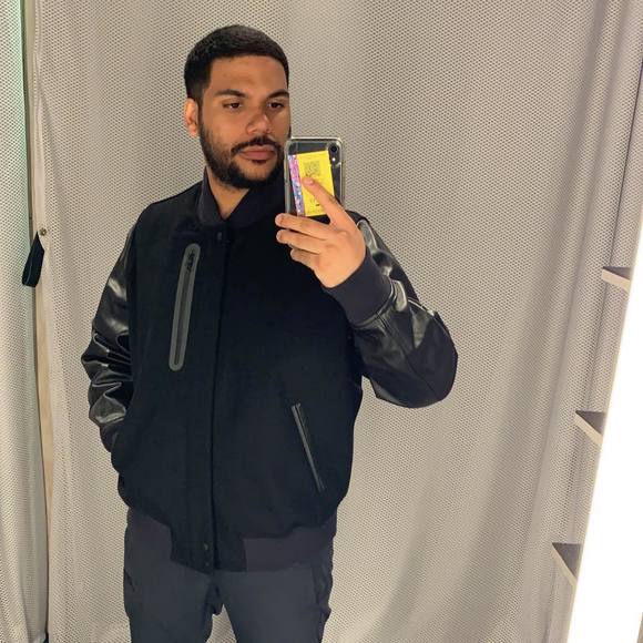 Profile Picture of Alejandro Torrealba (@alejandroto3) on Poshmark