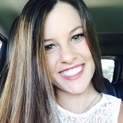 Profile Picture of Jenna Pryor (@jennajunelle8) on Twitter