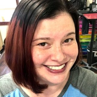 Profile Picture of Danielle Edlund (@sayyes2theglitter) on Instagram