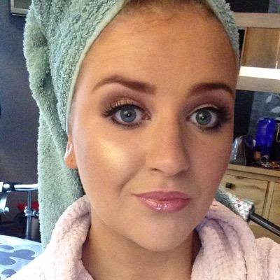 Profile Picture of Holly Spiers (@holllyyy23) on Twitter