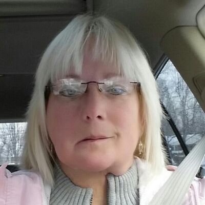 Profile Picture of Pamela Weaver (@pamelaweaver911) on Twitter
