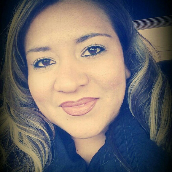 Profile Picture of Eddie Baeza (@sebaeza) on Poshmark