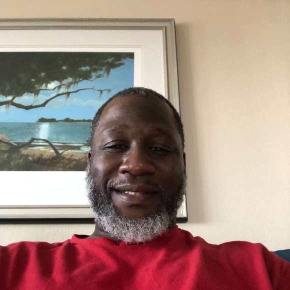 Profile Picture of Drane Williams (@dranewilliams) on Poshmark