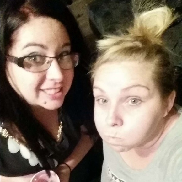 Profile Picture of Danielle Mascorro (@damas11) on Poshmark