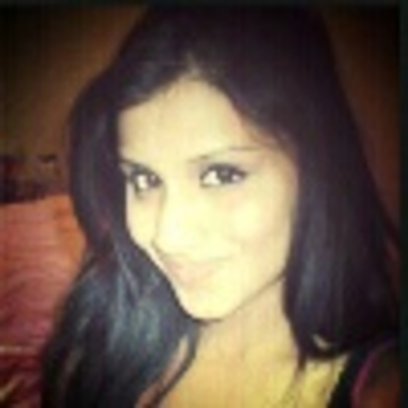 Profile Picture of Rupali Jain (@rupalij) on Poshmark