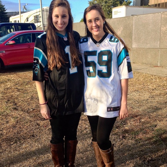 Profile Picture of Mackenzie Capps (@mackenziecapps) on Poshmark