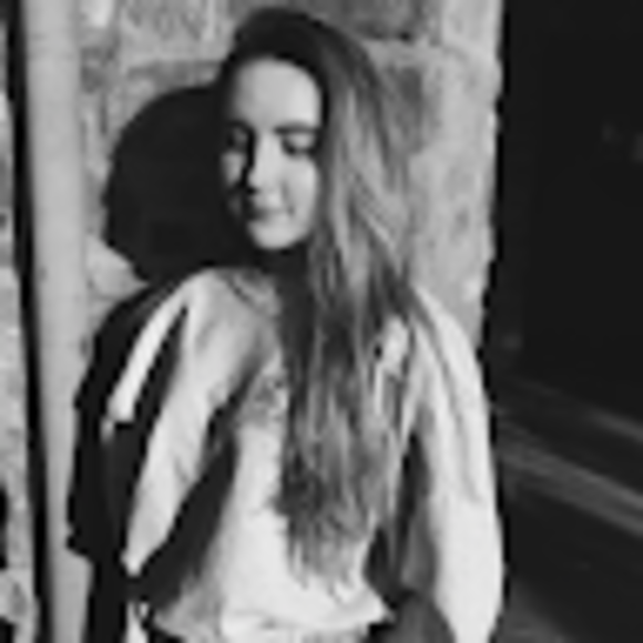 Anya Karavanova - Poshmark Profile Picture of Anya Karavanova (@akaravanova) on Poshmark