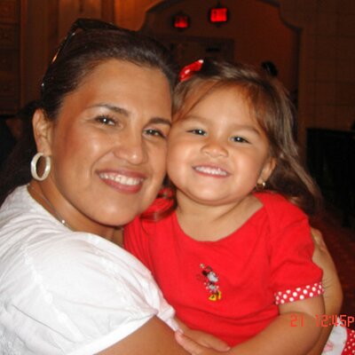 Profile Picture of Connie Velazquez (@connievelazquez) on Twitter