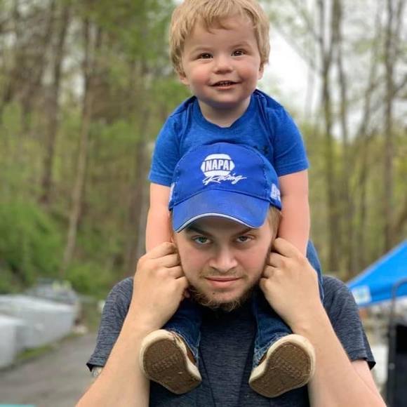 Profile Picture of Nathan Schackow (@skater1600) on Poshmark