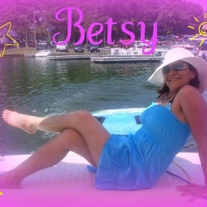 Betsy Correa - Myspace Profile Picture of Betsy Correa (@214856039) on Myspace