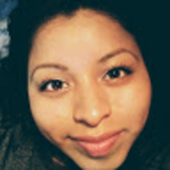 Profile Picture of Ester Felipe (@esterfelipe5) on Poshmark